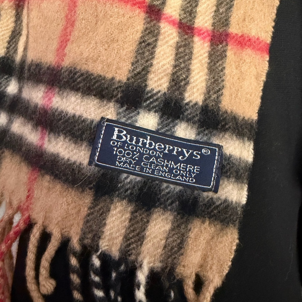 Burberrys nova check cashmere scarf - Picture 2 of 4